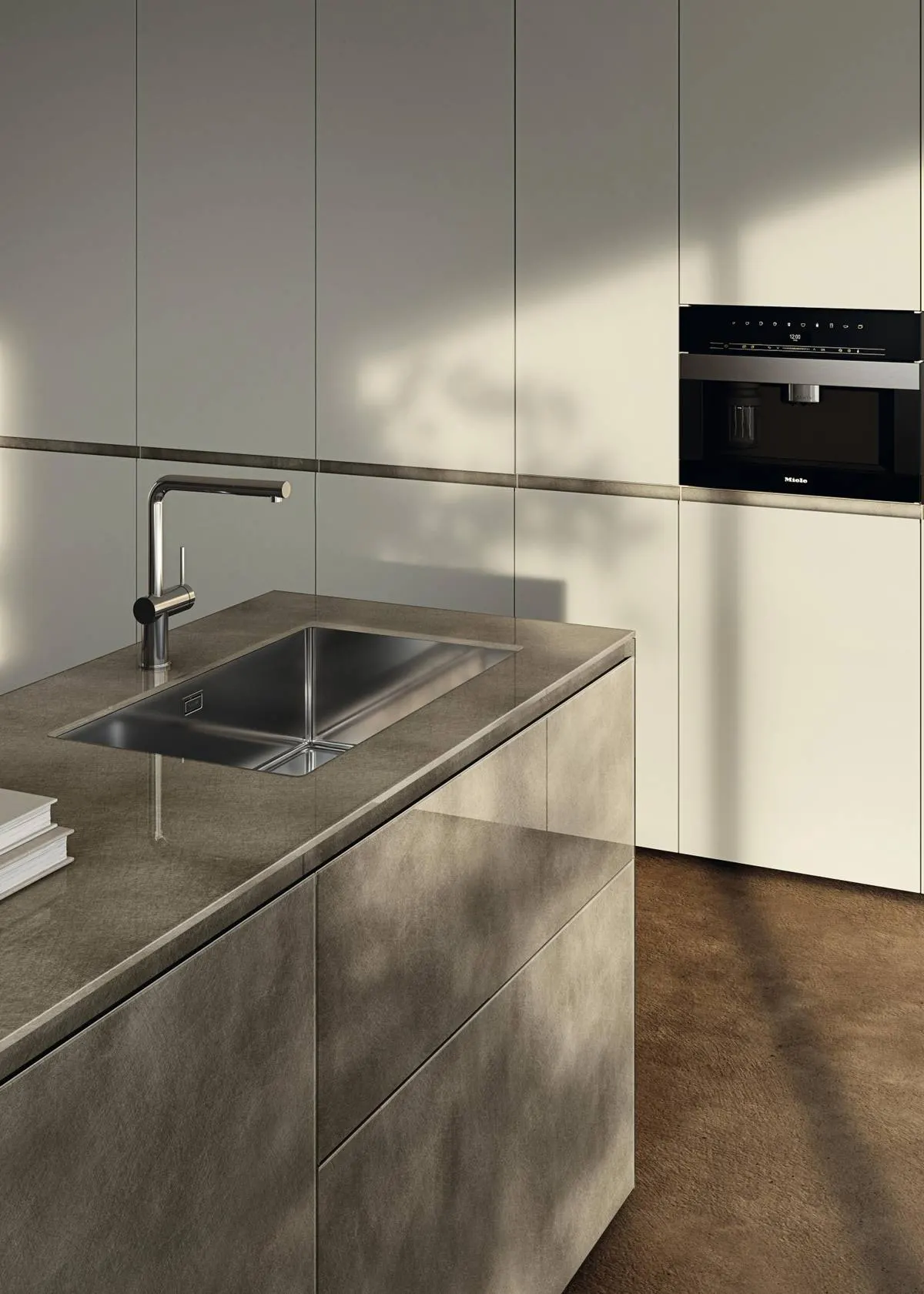 Dettaglio con isola e forno di una cucina moderna